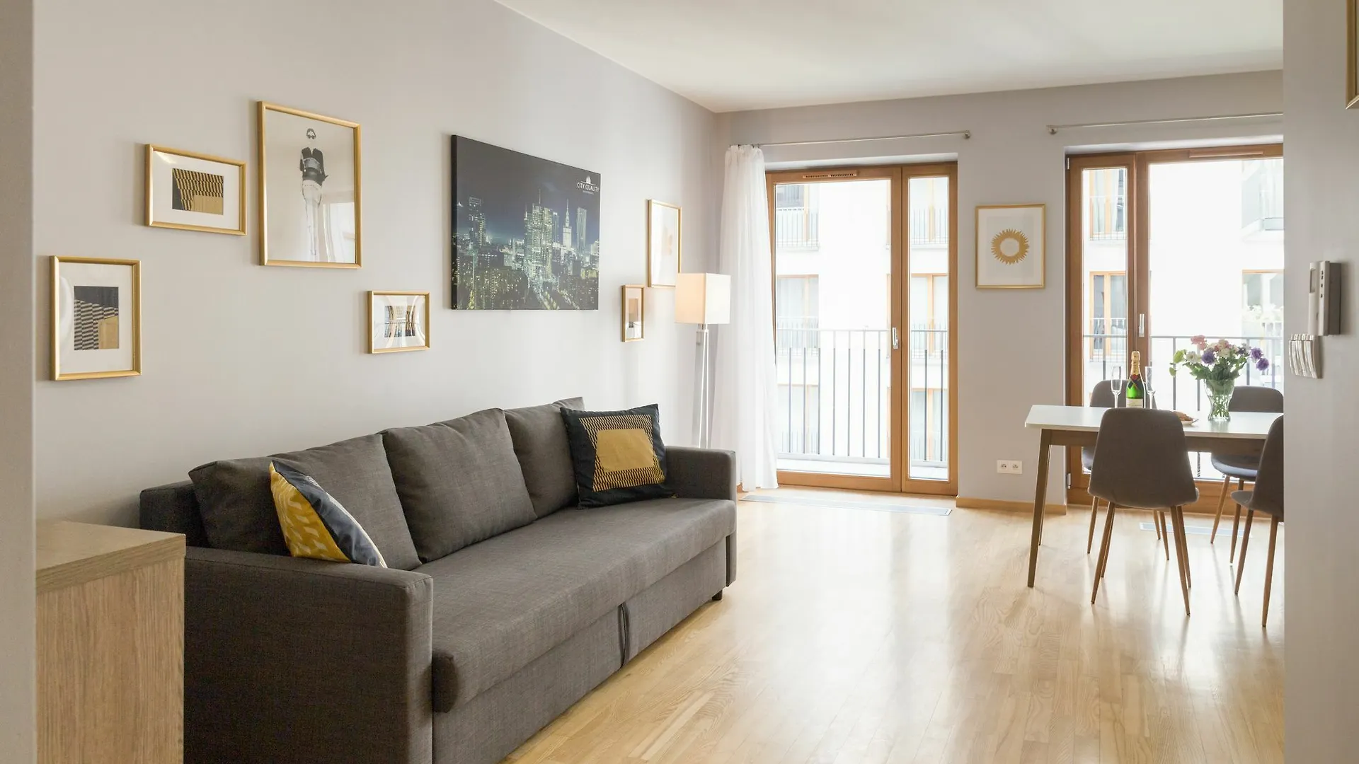 Apartament Premium Nowy Swiat By City Quality Варшава 0*,  Польша